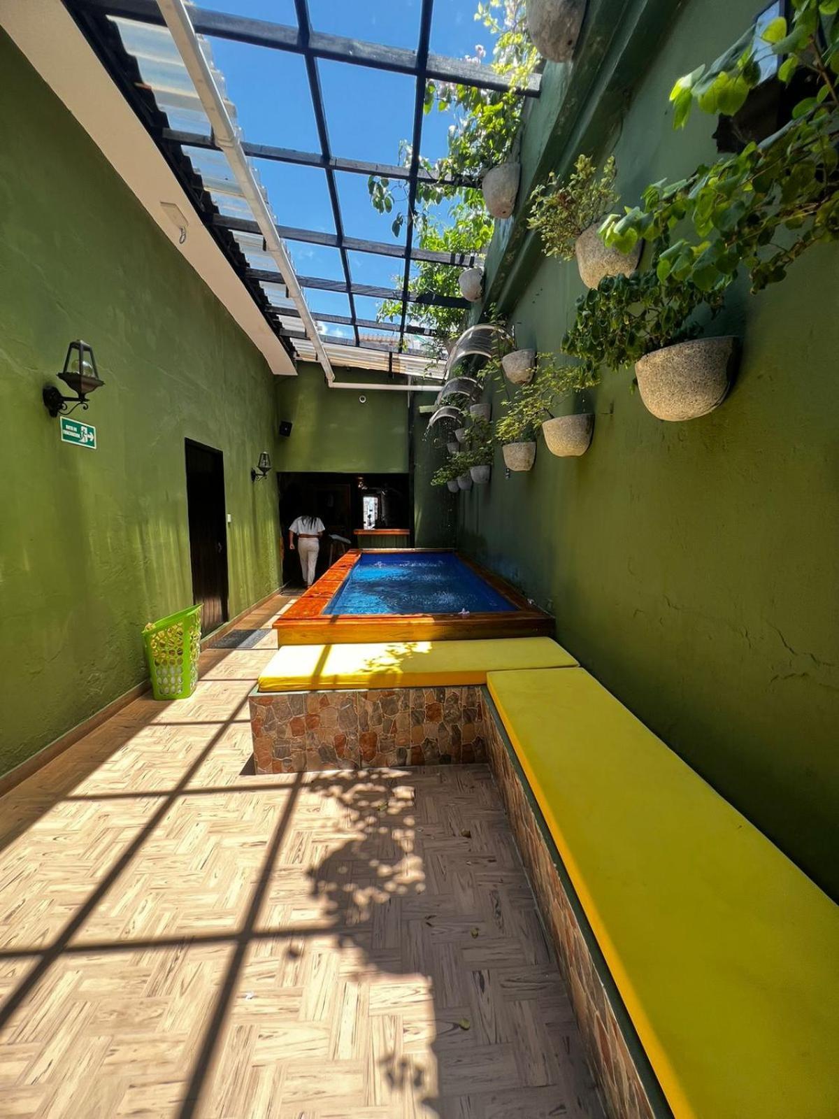 Seven Nights Hostel Cartagena Exterior photo