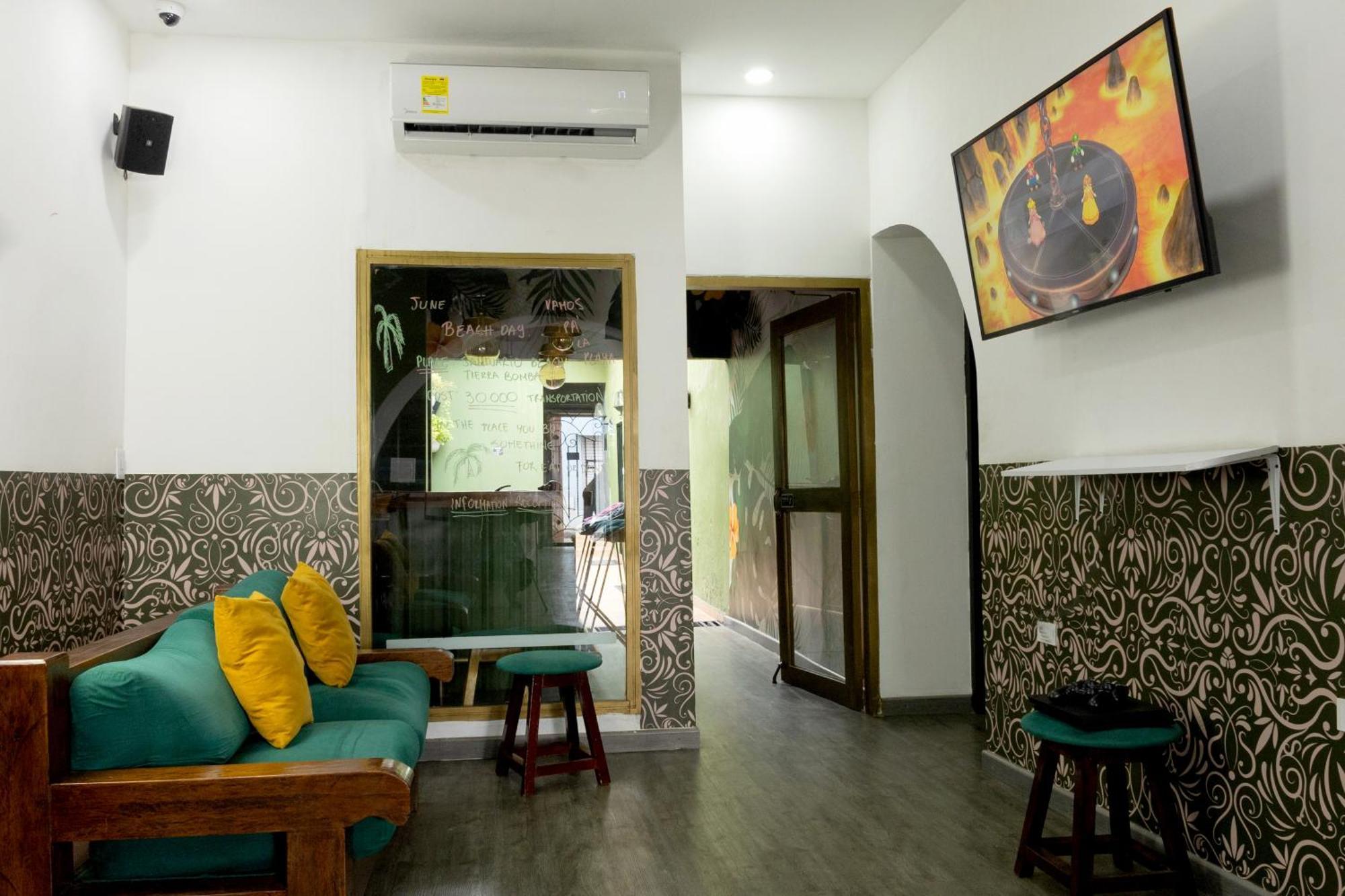 Seven Nights Hostel Cartagena Exterior photo