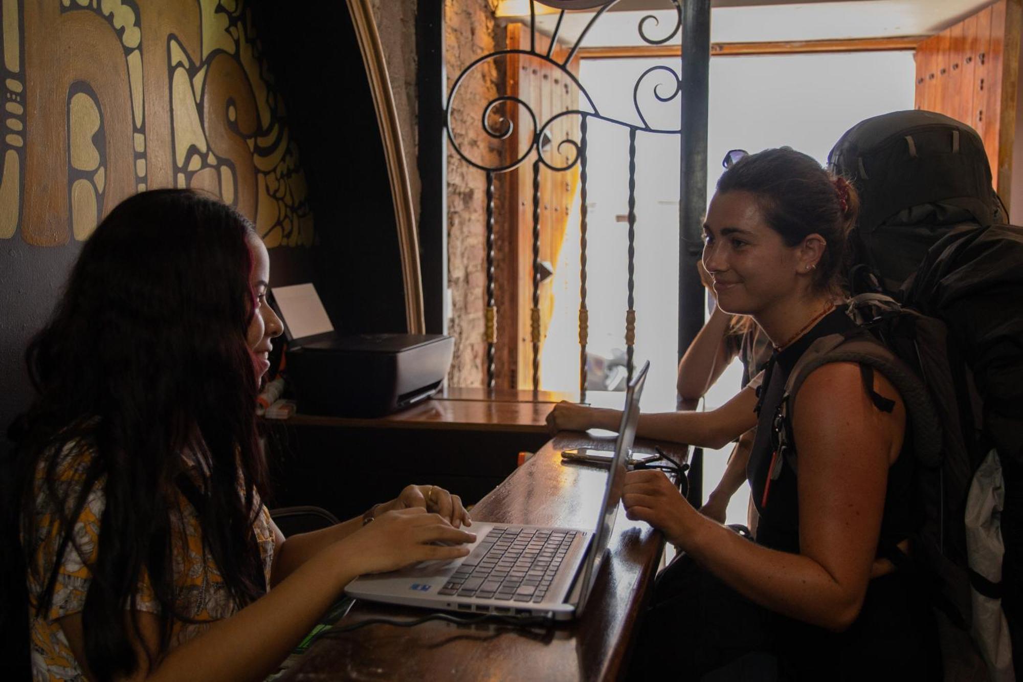 Seven Nights Hostel Cartagena Exterior photo
