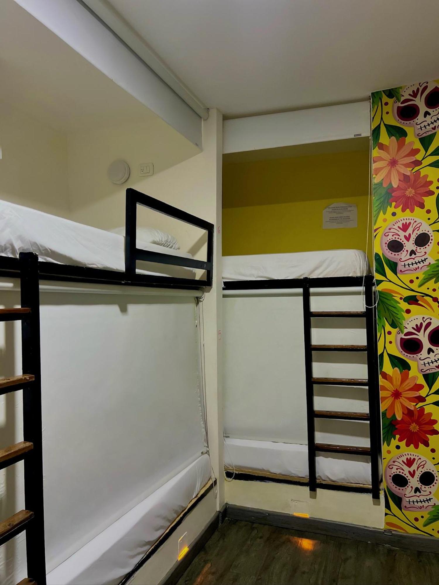 Seven Nights Hostel Cartagena Exterior photo