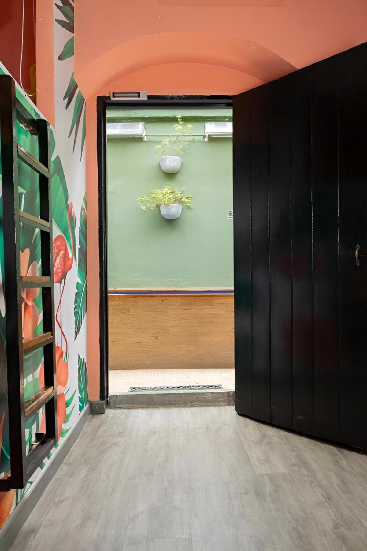 Seven Nights Hostel Cartagena Exterior photo